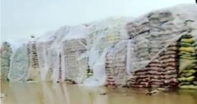  به گزارش خبرانرژی به نقل از ایسنا، به دنبال بارندگی در عصر سه شنبه (۴ مرداد)، گمرک زاهدان دچار آبگرفتکی شد و حجم زیادی از برنج‌های وارداتی در آب ماند.
