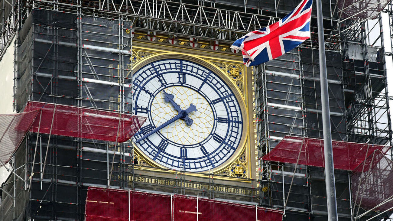 به گزارش خبرانرژی، الهام صادقی: دولت بریتانیا در ماه ۱۳٫۹ میلیارد پوند بیشتر از سال گذشته وام دریافت کرده است، سطحی که از زمان شروع رکوردها در سال ۱۹۹۳ مشاهده نشده است.