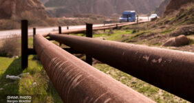 به گزارش خبرانرژی به نقل از شرکت ملی گاز ایران، منوچهر فلاح با اشاره به نقش بی‌بدیل این انرژی پاک در صنایع گفت: با تلاش مستمر همکاران شرکت گاز استان کرمان از ابتدای امسال تاکنون ۱۶۵ مورد ظرفیت گازرسانی به صنایع با حجم ۳۰۶ هزار متر مکعب بر ساعت ایجاد شده است.