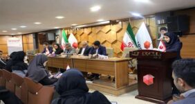 به گزارش خبر انرژی به نقل از روابط عمومی بیمه “ما”، نشست هم اندیشی و پرسش و پاسخ مدیران فنی با نمایندگان داوطلب چهار شعبه استان تهران با هدف دنبال کردن راهکارهای ارتقاء کیفیت خدمات شرکت با حضور مدیر بیمه های عمر و مستمری، مدیر بیمه های اتومبیل، مدیر بیمه های اتش سوزی، مدیر بیمه های اشخاص، مدیر بیمه های باربری، ، سرپرست بیمه های مهندسی و مسئولیت و سرپرست مدیریت بازاریابی، فروش و امور مشتریان برگزار شد.