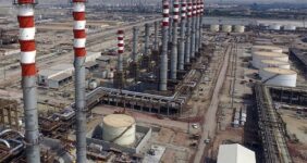 به گزارش خبرانرژی به نقل از مهر، علیرضا جعفرپور در میز اقتصادی سیما گفت: پاک‌ترین بنزین جهان با استاندارد یورو ۵ با نیم تا یک ppm در پالایشگاه خلیج فارس تولید می‌شود.