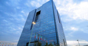 به گزارش خبر انرژی به نقل از روابط عمومی بانک مرکزی، حسن میرزاپور با بیان اینکه تفکیک حساب های تجاری از غیرتجاری از دی ماه ۱۴۰۱ با همکاری سازمان امور مالیاتی عملیاتی سازی شده است، تصریح کرد: طی مدت چهار ماه، ۱۲ میلیون و ۳۰۰ هزار حساب تجاری‌سازی شده است که از این تعداد سهم افراد حقوقی دو میلیون و ۳۰۰ هزار حساب و سهم افراد حقیقی ۱۰ میلیون حساب است.