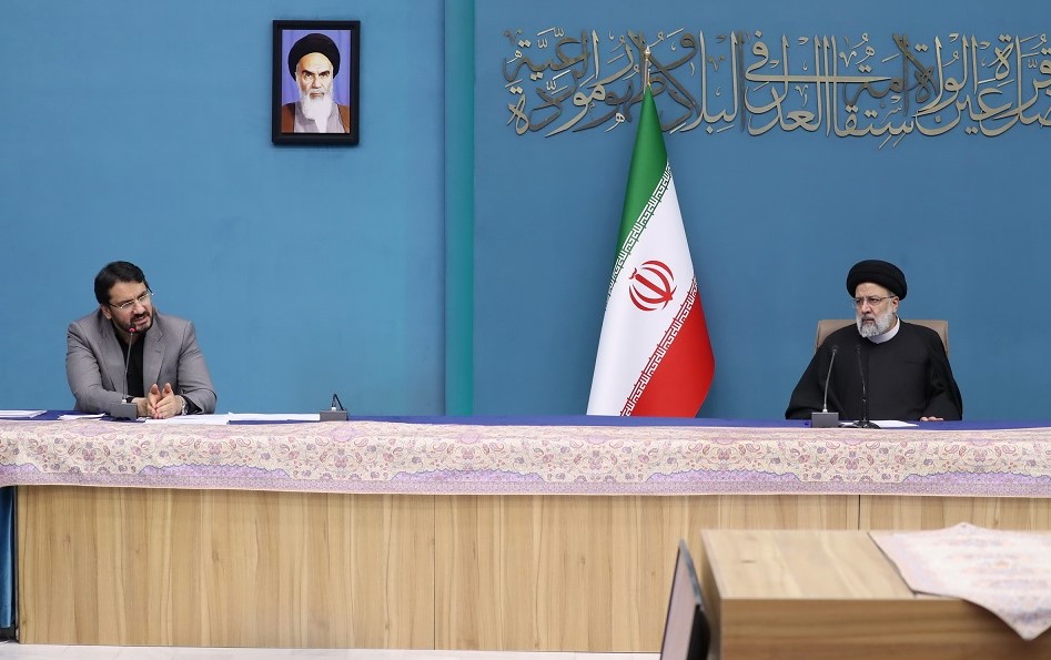 به گزارش خبرانرژی، سیدابراهیم رییسی روز 24 فروردین 1402 در ششمین جلسه شورای‌ عالی مسکن با اشاره به عملکرد استانداران در پیگیری سیاست‌های دولت در حوزه مسکن خواستار پاسخگویی آن دسته از استان‌هایی شد که مأموریت خود را به درستی انجام نداده‌اند.