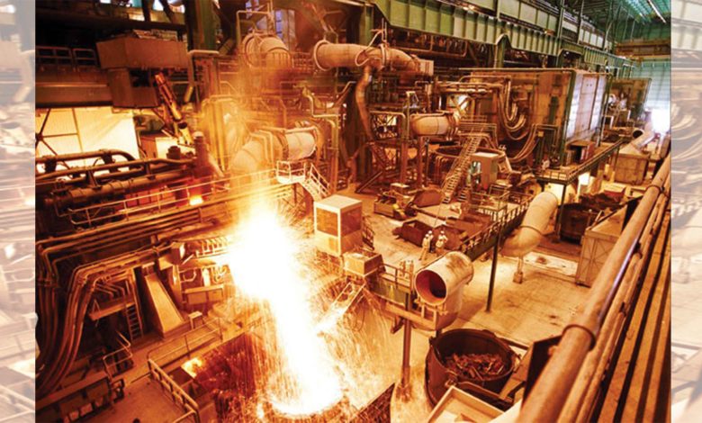 به گزارش خبرانرژی به نقل از کارگروه تحقیقاتی معدنی شهید حسام خوشنویس: قانونی که باعث می‌شود دولتمردان در بخش معدنی کشور نتوانند در مقابل این فشارها مقاومت کنند. قانون تسهیل صدور مجوزهای کسب و کار است که کاملا متضاد با اصل ۴۵ قانون اساسی و مواد ۲ و ۴ قانون معادن قدرت سیاستگذاری در صدور مجوزها رو از وزارت صمت و بطور خاص معاونت امور معادن گرفته است