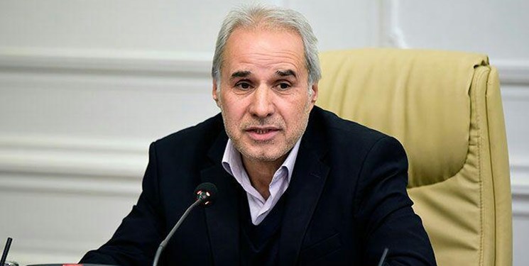 به گزارش خبرانرژی: هوشنگ فلاحتیان معاون برنامه‌ریزی وزارت نفت در گفت وگو با فارس، با اشاره به آخرین اقدامات این وزارتخانه برای جذب سرمایه‌گذاری در پروژه‌های صنعت نفت کشور عنوان کرد: سیاست وزارت نفت در دولت سیزدهم، استفاده حداکثری از ظرفیت تامین مالی از داخل کشور بوده است، بدین ترتیب سرمایه بانک‌ها و هلدینگ‌های بزرگ کشور را به صنعت نفت هدایت کردیم. به عنوان مثال پای فولادسازها را برای سرمایه‌گذاری در توسعه میادین گازی باز کردیم.