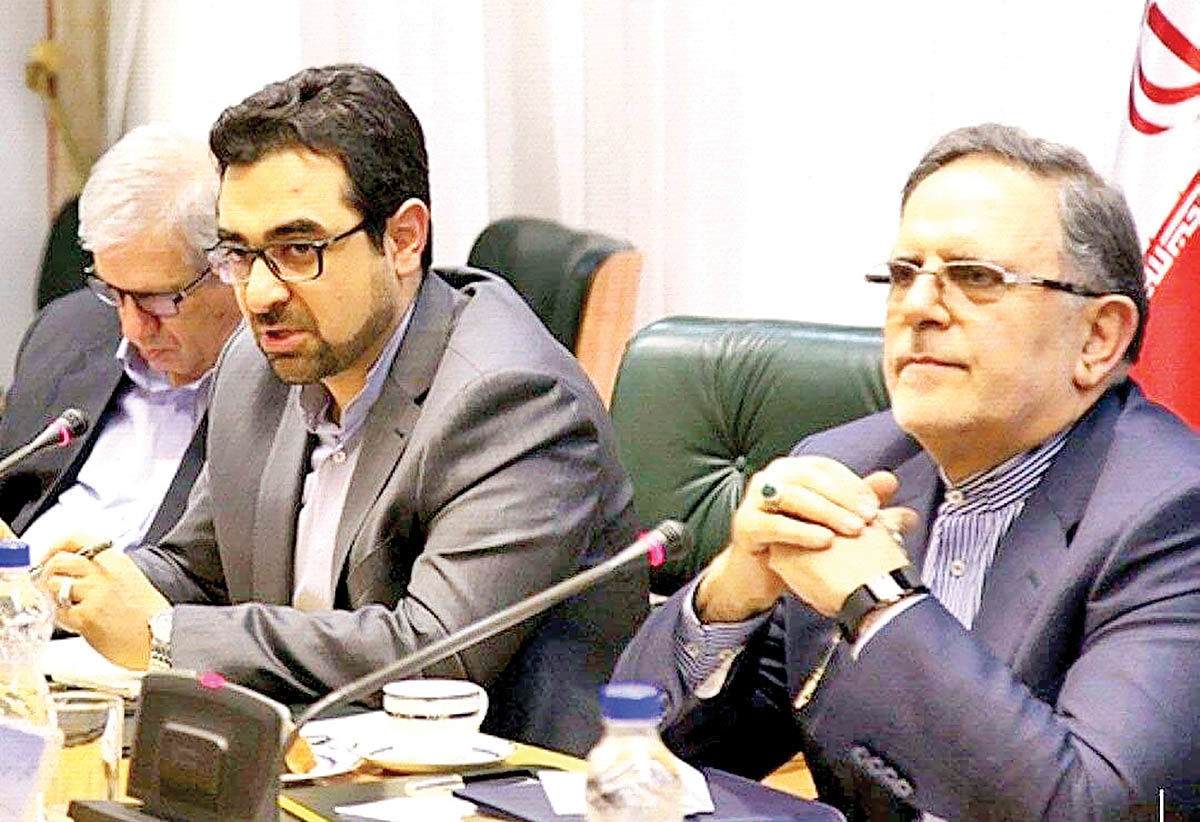 به گزارش خبر انرژی به نقل از مرکز رسانه قوه قضاییه – سال گذشته بود که دیوان عالی کشور اعلام کرد درخواست اعاده دادرسی، ولی الله سیف، احمد عراقچی و سایر متهمان پرونده بانک مرکزی که به اتهام برخی تخلفات مجرم و مقصر شناخته شده بودند، در شعبه اول دیوان عالی کشور پذیرفته و پرونده جهت بررسی مجدد به شعبه هم‌عرض ارجاع شده است.