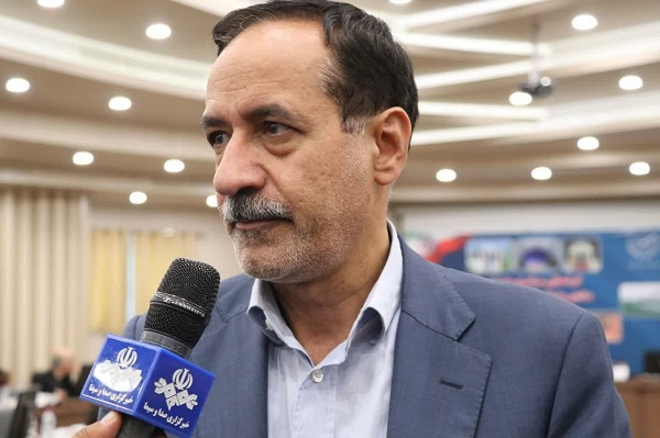 به گزارش خبر انرژی به نقل از سازمان جهاد کشاورزی استان فارس، صفدر نیازی در حاشیه برگزاری گردهمایی دو روزه مدیران ستادی و استانی آب و خاک کشور که در شیراز در حال برگزاری است، تصریح کرد: تغییر اقلیم رخ داده و بارش ها کم شده و منابع ما به شدت کاهش یافته، ما موظف هستیم بابت قطره قطره آبی که وزارت نیرو در اختیار ما می‌گذارد برنامه ریزی کنیم.