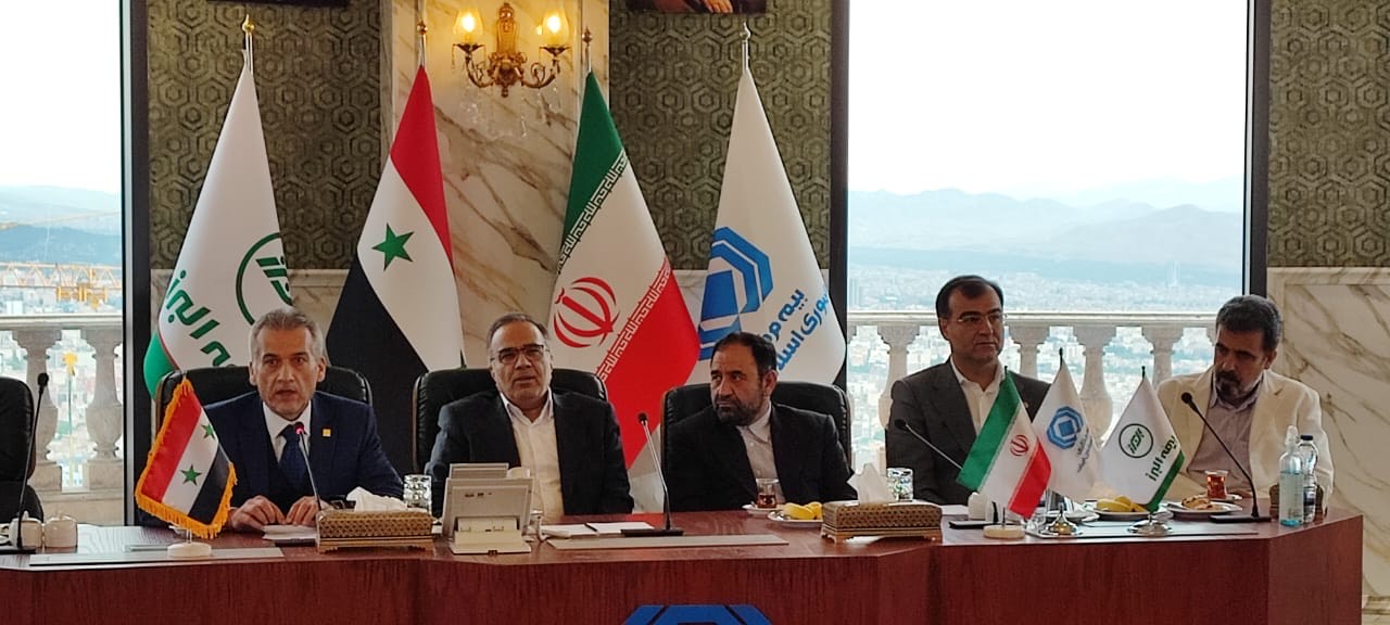 به گزارش خبر انرژی به نقل از روابط عمومی بیمه البرز، رييس كل بيمه مركزي در اين مراسم با اشاره به سفر اخير رييس جمهور كشورمان به سوريه و امضاي ١٥ سند همكاري از جمله تأسیس بانک و بیمه مشترک، گفت: روسای جمهور ایران و سوریه اراده قوی برای همکاری های اقتصادی دارند که امضای تفاهم نامه میان این دو‌ شرکت بزرگ بیمه به عنوان راهبر صنعت بیمه از نتایج آن است که می تواند گام مهمی در گسترش همکاری های اقتصادی دو‌ کشور باشد.