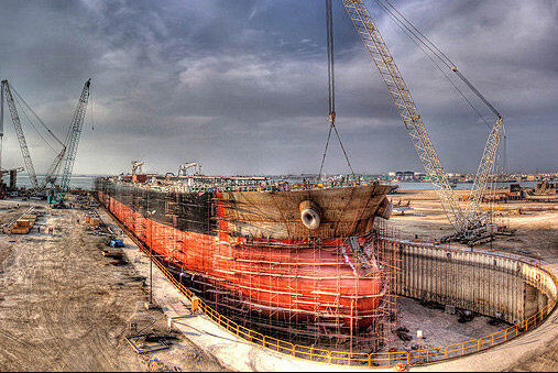به گزارش خبر انرژی به نقل از مانا، سید ابراهیم رئیسی در دهمین جلسه شورای عالی صنایع دریایی که عصر دیروز سه‌شنبه پس از ۶ سال وقفه و برای اولین بار به ریاست رئیس جمهور برگزار شد، تصریح کرد: با وجود اینکه در سال‌های اخیر اقدامات بسیار خوبی در حوزه صنایع دریایی صورت گرفته است، در عین حال عقب‌ماندگی‌های قابل توجهی در این حوزه وجود دارد که برای جبران آنها و رسیدن به سطح مطلوب کار و اقدام جهشی ضرورت دارد.
