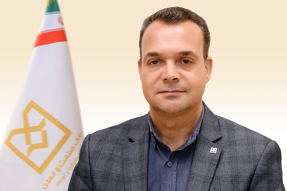 به گزارش خبر انرژی به نقل از روابط عمومی بانک صنعت و معدن، وی اعلام داشت: در ۱۲ ماهه سال گذشته در شاخص های عملکردی مهمی همچون میزان مصوبات با ۱۰۶ درصد، میزان قرارداد ها با ۱۰۳ درصد و میزان پرداخت تسهیلات با ۱۰۶ درصد، توانستیم برنامه و اهداف این بانک را به طور کامل محقق سازیم و گام مؤثری در جهت حمایت از بخش تولید کشور برداریم.