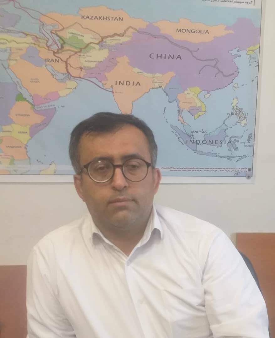 به گزارش خبر انرژی به نقل از وقایع نیوز-سیدعبدالکریم محقق، کریدوری به ظاهر برای اتصال شبکه ریلی و آزادراهی ترکیه به عراق و خلیج فارس، اما با هدف اتصال اروپا و ترکیه به عربستان و شبکه اتحاد ریل کشورهای عربی حاشیه جنوبی خلیج فارس. همچنین این کشور در مرزهای شمالی ایران ، به زنگزو چشم دارد و ترنس خزر مابین آذربایجان و ترکمنستان و قزاقستان. بر اساس برآوردها ۸۰ درصد تجارت دریایی خزر شرقی و غربی است . تعداد ناوگان کشتیرانی ایران در خزر حدود ۵۰ فروند است و ناوگان آذربایجان حدود ۲۵۰ فروند . این یعنی ۳ برابر ناوگان ایرانی در دریای مازندران. بی شک در افزایش ناوگان دریایی آذربایجان، ترکیه نقش مستقیمی دارد.