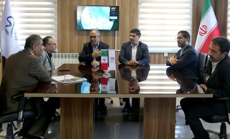 به گزارش خبر انرژی به نقل از روابط عمومی و امور بین الملل سازمان منطقه آزاد ماکو، فریدون فدایی دولت در جلسه ای با حضور معاون رئیس کل دادگستری آذربایجان غربی، رئیس دادگستری و دادستان شهرستان ماکو با تاکید بر اینکه ۱۰۰ بسته سرمایه گذاری در ۵ بخش آماده ارائه می باشد افزود:‌ به متقاضیان سرمایه گذاری در منطقه آزاد ماکو اعلام می‌کنیم که بسته‌های سرمایه‌گذاری متنوع در بخش لجستیک و بازرگانی، کشاورزی، معدن، صنایع و گردشگری آماده ارائه به آنها است.