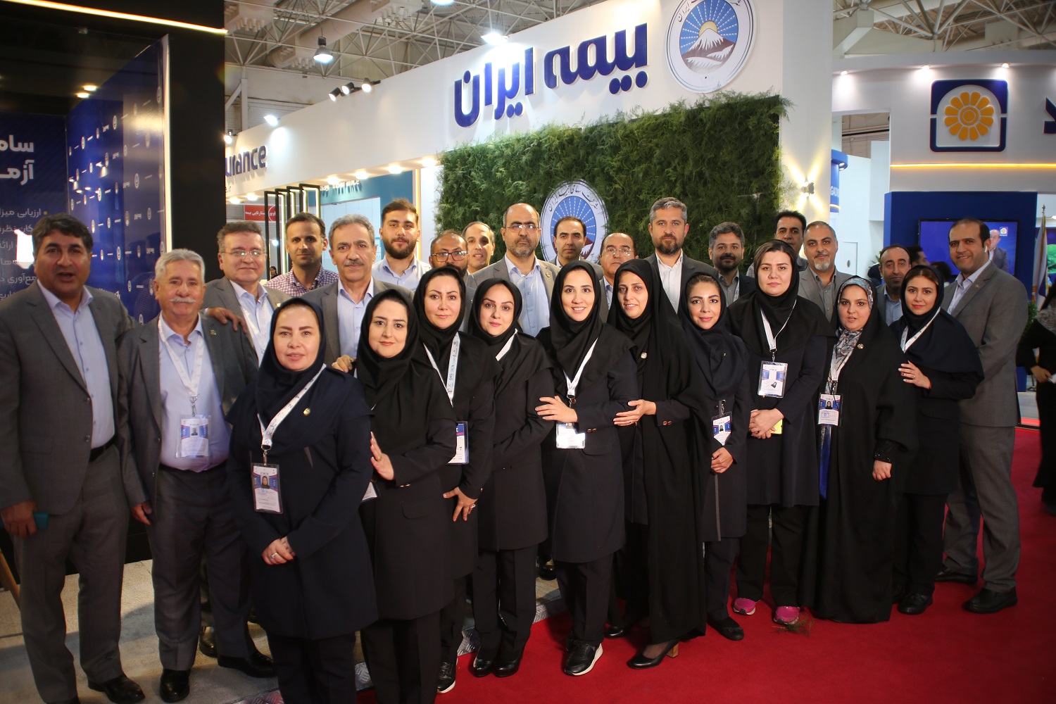     به گزارش خبر انرژی به نقل از روابط عمومی بیمه ایران، در طول چهار روز برپایی غرفه بیمه ایران و شرکت های متبوع آن در سالن ۳۵ نمایشگاه امسال که به صورت متمرکز و در یک غرفه وسیع انجام شد، شرکت کارگزاری بورس بیمه ایران، شرکت ایده های تجارت هوشمند سیمرغ (دانش بنیان)، صندوق سبدگردان آسال و موسسه حقوقی حافظان سرمایه سبا معین، به همراه کارشناسانی از اداره کل امور نمایندگان، اداره کل امور بازاریابی و مطالعات بازار، اداره کل فنآوری اطلاعات، انجمن صنفی نمایندگان، خانه فرهنگ بیمه ایران، اطلاعات و خدمات ویژه ای را به علاقه‌مندان، متخصصان بیمه و اهالی رسانه ارائه کردند.