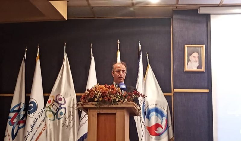 به گزارش خبر انرژی به نقل از شاتا، «حمید محله‌ای» مدیرکل دفتر خدمات فنی و مهندسی، نگهداری و تعمیر وزارت صمت، در سمینار تبیین ضوابط جدید قانون حمایت از مصرف‌کنندگان و خدمات پس از فروش، ضمن بیان مطلب فوق گفت: سال گذشته و با تغییر ساختار وزارت صمت، موضوع خدمات پس از فروش به دفتر خدمات فنی و مهندسی این وزارتخانه سپرده شد.