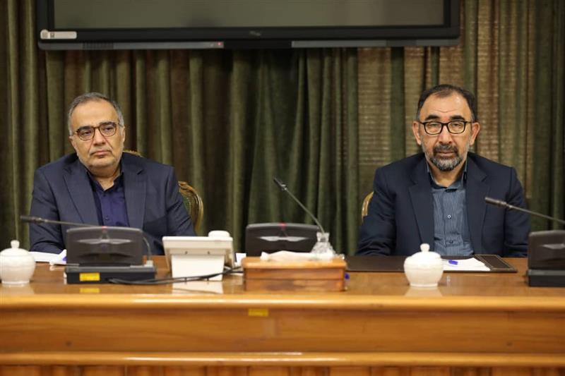 به گزارش خبر انرژِی به نقل از اداره کل روابط عمومی و امور بین الملل بیمه مرکزی استاندار خراسان رضوی در دیدار باررییس کل بیمه مرکزی با بیان مطلب فوق گفت ؛ ظرفیت ایجاد شده در برنامه هفتم برای صنعت بیمه ، دریچه ای برای تبدیل شدن این صنعت به پیشران است.