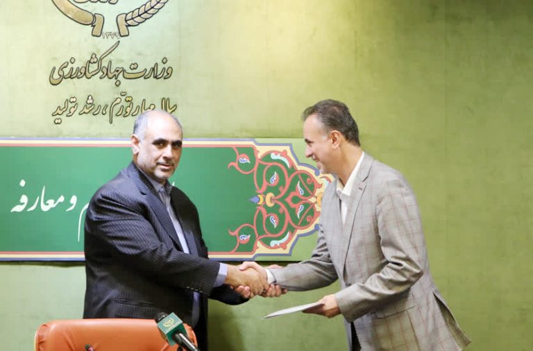 به گزارش خبر انرژی به نقل از وزارت جهاد کشاورزی، در بخشی از این حکم آمده است؛ انتظار است با بهره‌گیری از توان نیروهای متخصص و متعهد آن حوزه و با همکاری و تعامل با معاونین، مدیران، روسای سازمان‌ها، موسسات و شرکت‌ها گام‌های موثری بردارید.