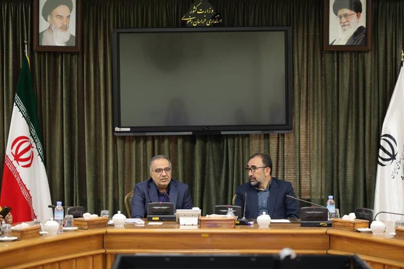 به گزارش خبر انرژی به نقل از اداره کل روابط عمومی و امور بین الملل بیمه مرکزی رئیس کل بیمه مرکزی با بیان این مطلب در دیدار با استاندار استان خراسان رضوی گفت ؛ صنعت بیمه این وظیفه را در سه برش ملی ، بخشی و منطقه‌ای برای کل کشور انجام می دهد.