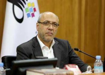 به گزارش خبر انرژی به نقل از روابط عمومی بانک شهر، سید جعفر تشکری هاشمی با اشاره به ظرفیت های بانک شهر برای کمک به توسعه شهر تهران گفت: حمل و نقل عمومی پایتخت به دلیل عقب ماندگی هایی که در ۶ سال اخیر رخ داده، نیاز به پشتیبانی و حمایت خوب مالی و سرمایه گذاری مناسب دارد.