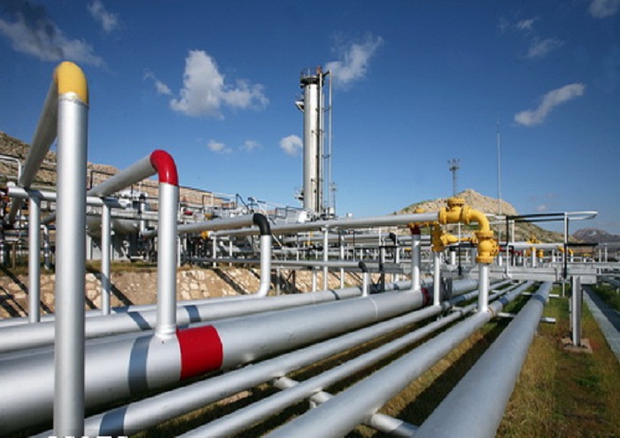 به گزارش خبر انرژی به نقل از شانا، شرکت ملی گاز ایران، شرکت‌ها و واحدهای تابع و زیرمجموعه آن همواره در تلاش‌اند گاز طبیعی در همه فصل‌های سال به‌طور مستمر و پایدار در اختیار مشترکان خانگی، تجاری، صنعتی و نیروگاهی قرار گیرد و روند توسعه گازرسانی در کشور با شتاب هرچه بیشتر دنبال شود، به‌طوری که اکنون ۹۸.۶ درصد جمعیت شهری و ۸۶.۳ درصد جمعیت روستایی زیر پوشش شبکه گازرسانی کشور قرار دارند که شامل بهره‌مندی ۲۷.۵ میلیون مشترک از گاز است.