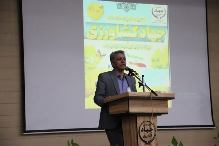 به گزارش خبر انرژی به نقل از سازمان جهاد کشاورزی استان یزد، محمدرضا قاسمی ضمن تبریک هفته دولت و گرامیداشت یاد و خاطره شهیدان رجایی و باهنر اظهار داشت: از این تعداد ۱۳۴ پروژه در بخش عمرانی و ۱۶ پروژه نیز در بخش اقتصادی است که با صرف اعتبار یک هزار و ۹۱۵ میلیارد ریال آماده افتتاح و بهره‌برداری است.