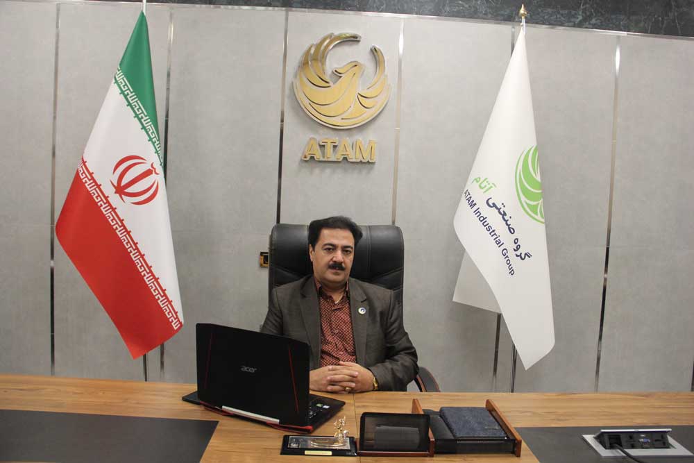 به گزارش خبرانرژی به نقل از از شهر مردم، اسدالله  افلاکی: شرکت مهر پروتئین آتام با راه‌اندازی یک واحد مرغ مادر، کشتارگاه و مشارکت در واحدهای پرورش مرغ گوشتی در استان آذربایجان شرقی و ایجاد فروشگاه‌های توزیع محصولات پروتئینی در حال تشکیل زنجیره یکپارچه تولید گوشت مرغ در استان است.