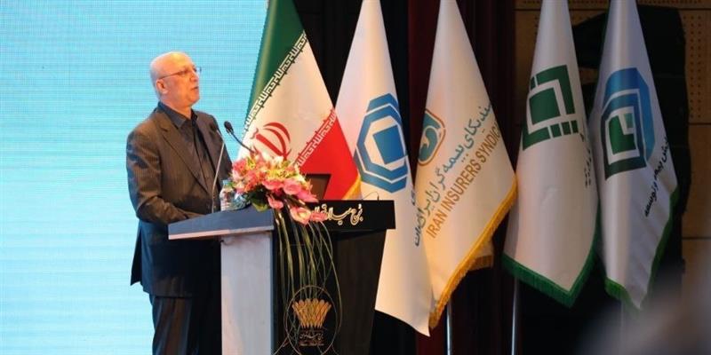 به گزارش خبر انرژی به نقل از اداره کل روابط عمومی و امور بین الملل بیمه مرکزی، محمد زلفی‌گل ـ وزیر علوم، تحقیقات و فناوری در سی‌امین همایش ملی و یازدهمین همایش بین‌المللی بیمه و توسعه اظهار کرد: همایشهای بسیاری در کشور برگزار می‌شود که وقت ما اجازه نمی‌دهد در همه آنها حضور پیدا کنیم اما برخی از همایش‌ها از جنبه اختصاصی فراتر هستند و جنبه ملی و حتی فراملی دارند.