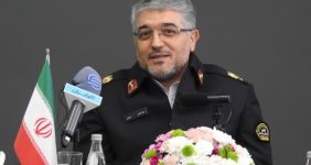 به گزارش خبرانرژی به نقل از راهور: سردار سید تیمور حسینی در حاشیه بازدید از شرکت بازرسی کیفیت و استاندارد ایران که به مناسبت روز ملی هوای پاک انجام شد، اظهار داشت: حوزه ترافیک یک حوزه استثنایی است و از ابعاد مختلف، فعالیت و کیفیت این سیستم روی زندگی تک تک آدمها تاثیر دارد چرا که مخاطب این حوزه، همه افراد جامعه را در بر میگیرد و همه وظیفه دارند که به ارتقاء کیفیت و استاندارد این حوزه کمک کنند.