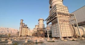 به گزارش خبرانرژی به نقل از ایسنا، محمد مهدی‌لو در جریان بازدید خبرنگاران از این پروژه، در نشست خبری با بیان اینکه قرارداد این نیروگاه در سال ۱۳۸۷ منعقد شد که شامل پنج واحد گازی بوده که هرکدام به ظرفیت ۱۶۲ مگاوات و دو واحد بخار هر کدام به ظرفیت ۱۶۰ مگاوات است، اظهار کرد: در مجموع این نیروگاه به نام ۱۱۳۰ مگاواتی مشهور است.