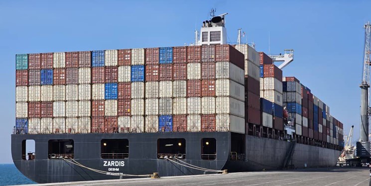 به گزارش خبر انرژی به نقل از بندر و دریا، وی که در حاشیه بازدید خبرنگاران رسانه های جمعی از ظرفیت ها و توانمندی های گروه کشتیرانی جمهوری اسلامی ایران در بندر چابهار با بیان اینکه برای راه‌اندازی و تداوم خط مستقیم کشتیرانی به بندر چابهار، تمام مجموعه کشتیرانی جمهوری اسلامی ایران بسیج شده اند، تصریح کرد: در حال حاضر بندر شهید بهشتی چابهار به مرکز ترانشیپ کالاهای کانتینری گروه کشتیرانی جمهوری اسلامی ایران به سه بندر امام(ره)، عسلویه و بوشهر تبدیل شده است.