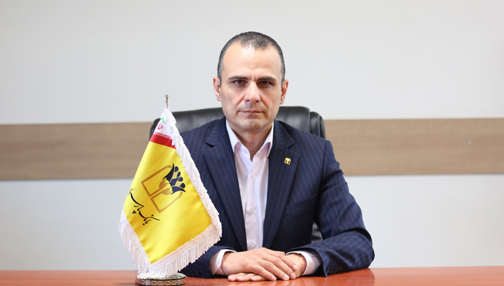 به گزارش خبر انرژی به نقل از بانک پارسیان، سفته‌ مزبور، با برخورداری از امضای الکترونیک و تکنولوژی‌های امنیتی مدرن، تعهدات مالی را مطمئن ساخته و به موازات تسهیل معاملات تجاری، هزینه‌ها را نیز کاهش می‌دهد.