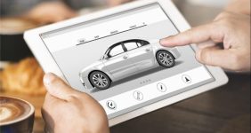 به گزارش خبرانرژی به نقل از روابط عمومی مرکز توسعه تجارت الکترونیکی (مرکز تتا)؛ امین کلاهدوزان رئیس مرکز توسعه تجارت الکترونیکی در جمع خبرنگاران این اقدام بزرگ را نتیجه تلاش و همکاری با دستگاههای مختلف کشور به خصوص فراجا، معاونت علمی ریاست جمهوری و معاونت راهبردی قوه قضاییه دانست و اعلام کرد: نتیجه این حرکت قطعا در رشد اکوسیستم تجارت الکترونیکی کشور موثر بوده و سهولت، اعتماد و امنیت بیشتر در معاملات را برای مردم به ارمغان خواهد آورد.