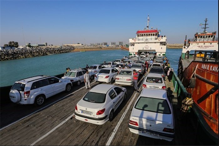 به گزارش خبرانرژی به نقل از ایرنا، عزت الله محمدی روز دوشنبه در گفت و گو با خبرنگاران با اشاره به اینکه در زمینه ورود خودروهای سواری محدودیتی نداریم، اظهار کرد: محدودیت ورود شامل خودروهای ون، تاکسی و انواع وانت بار، کامیون، مینی بوس و اتوبوس در ایام تعطیلات نوروزی است.