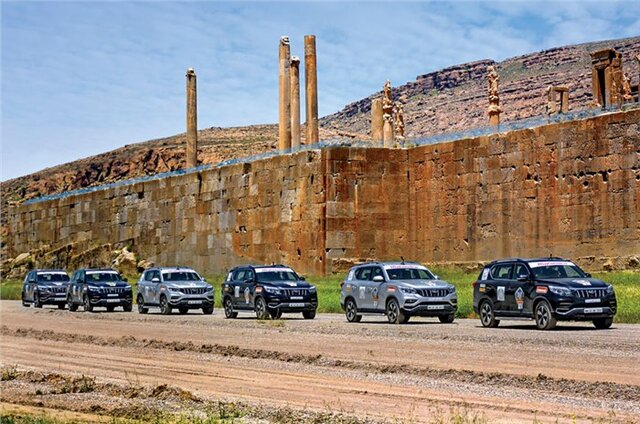 به گزارش خبرانرژی به نقل از ایسنا، امید شریفی ـ مدیر روابط عمومی کانون جهانگردی و اتومبیلرانی و سخنگوی کمیته تسهیل تردد زمینی ایران با کشورهای همسایه ـ که صدور پلاک بین‌المللی وسایل نقلیه توسط آن صورت می‌گیرید، با اعلام این خبر، گفت: الزام دریافت و نصب «پلاک گذر موقت» به عنوان یکی از عوامل معطلی و سرگردانی مسافران و گردشگران در مرزهای ورودی کشورمان بود.