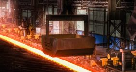 به گزارش خبرانرژی به نقل از ایرنا، انجمن تولیدکنندگان فولاد ایران آمار کامل حجم و ارزش صادرات سال ۱۴۰۲ زنجیره فولاد کشور را منتشر کرد که از مهم‌ترین دستاوردهای صنعت فولاد، رشد ۱۸ درصدی ارزش صادراتی زنجیره فولاد معادل تقریبی ۱.۲ میلیارد دلار است.