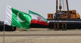 به گزارش خبرانرژی به نقل از ایسنا، وزیر دفاع پاکستان روز دوشنبه تاکید کرد کشورش در جدیدترین تلاش‌ها برای احیای قرارداد گازی سال ۲۰۰۹ با ایران، به رغم مخالفت واشنگتن، حق قانونی واردات گاز طبیعی از ایران را دارد.
