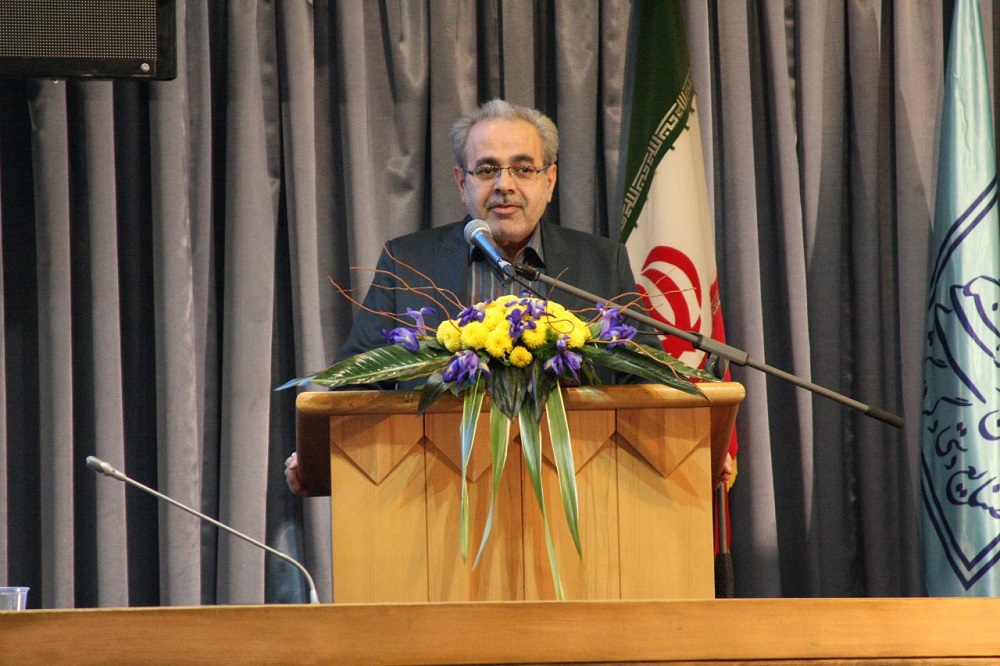 به گزارش خبرانرژی، موسس و بنیانگذار هلدینگ ‌بین‌المللی ثبتی و ‌حقوقی‌ ملاصدرا درباره مزایای ثبت برند برای یک مدیر، اظهار داشت: ارزش برند یعنی استانداردهایی که هر فرد برای کالا، محصول و خدمات خود تعریف و وجه تمایز آن نسبت به برندها و محصولات دیگر را بررسی می‌کند.