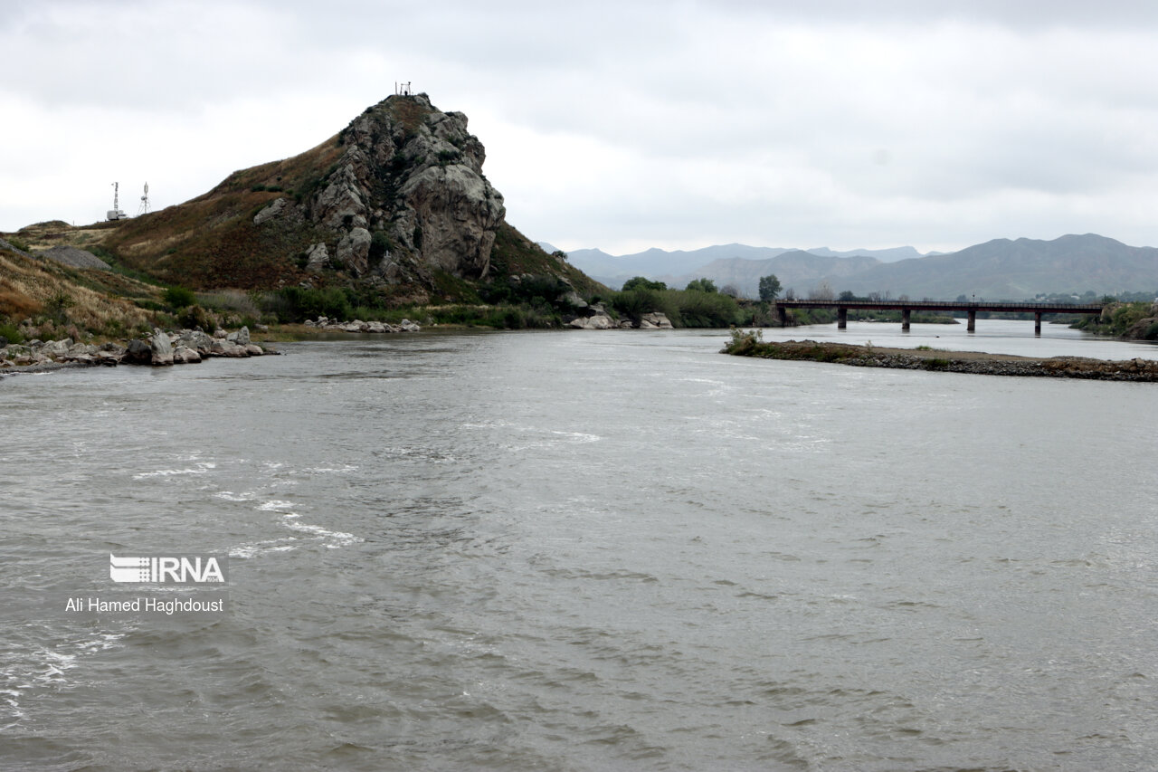 به گزارش خبرانرژی به نقل از ایرنا، وزارت نیرو در اطلاعیه ای اعلام کرد: پیشرفت پروژه سد قیزقلعه‌سی از سال ۱۳۸۵ تا پایان دولت دوازدهم کمتر از ۸۰ درصد بود به نحوی‎که قابلیت بهره‌برداری به هیچ وجه امکان‌پذیر نبود و امکان تنظیم آب از سد برای شبکه‌های آبیاری و زهکشی پایین دست وجود نداشت.