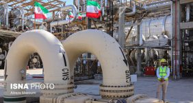 به گزارش خبرانرزی، محمد طلا مظلومی عضو کمیسیون انرژی مجلس یازدهم شورای اسلامی در گفت وگو با خبرنگار ایسنا، درباره میزان رونق گرفتن دیپلماسی انرژی در دولت سیزدهم به ایسنا گفت: توجه به دیپلماسی در تمام ابعاد و زمینه ها می‌تواند دستاوردهای خوبی برای کشور داشته باشد.