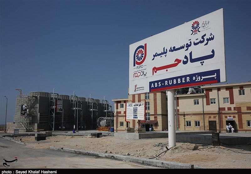 به گزارش خبرانرژی به نقل از روابط عمومی و امور بین الملل پتروشیمی جم، با محکومیت شرکت پتروشیمی مهر به پرداخت حداقل 872 میلیون دلار به شرکت پتروشیمی جم، پرونده بزرگترین دعوای حقوقی صنعت پتروشیمی ایران در دیوان عالی کشور بسته شد.