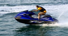 به گزارش خبرانررژی به نقل از بندر و دریا، همچنین هزار و ۵۰۰ قایق تفریحی ثبت‌شده موجود است. از این میزان حدود ۷۰۰ قایق در عید نوروز فعالیت می‌کنند.