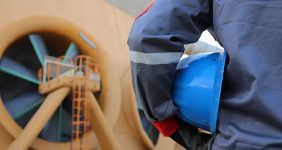 به گزارش خبرانرژی به نقل از شانا، دولت سیزدهم از همان ابتدای کار خود اولویت اصلی‌اش در بخش‌های مختلف اقتصادی را تکمیل پروژه‌های نیمه‌تمامی دانست که در مواردی حتی بیش از دو دهه روی زمین مانده بودند.