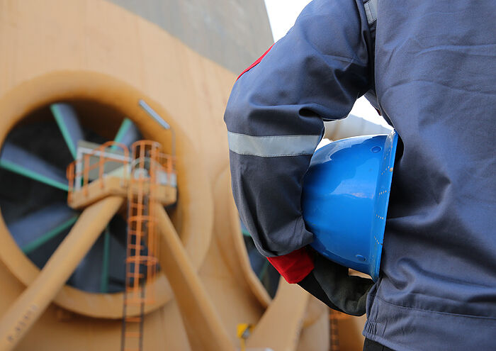 به گزارش خبرانرژی به نقل از شانا، دولت سیزدهم از همان ابتدای کار خود اولویت اصلی‌اش در بخش‌های مختلف اقتصادی را تکمیل پروژه‌های نیمه‌تمامی دانست که در مواردی حتی بیش از دو دهه روی زمین مانده بودند.