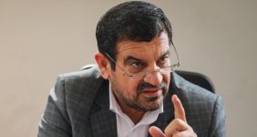 به گزارش خبرانرژی، سید محمد مولوی در گفتگو با خبرنگار مهر اظهار کرد: پتروشیمی آبادان حدود ۲ ماه است که حقوق پرداخت نکرده و سه ماه بیمه اعمال نکرده است.