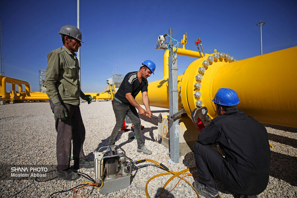 به گزارش خبرانرژی به‌نقل از شرکت ملی گاز ایران، ابراهیم میرزایی‌راد با اشاره به نقش و اهمیت توربین‌های گازی در انتقال پایدار گاز به مصرف‌کنندگان گفت: با تلاش کارکنان مناطق عملیاتی انتقال گاز و بهره‌مندی از شرکت‌های دانش‌بنیان در سه‌ماه نخست امسال موفق به تعمیرات اساسی ۱۰ دستگاه توربین در تأسیسات تقویت فشار گاز شدیم.