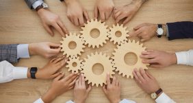 به گزارش خبرانرژی به نقل از ایسنا، ارقام رسمی موسسه آمار ترکیه نشان داد بیکاری در ترکیه طی ماه مه به ۸.۴ درصد کاهش یافت که پایین‌ترین نرخ آن از ماه نوامبر ۲۰۱۲ یعنی تقریبا ۱۲ سال پیش است.   این نرخ در ماه آوریل ۸.۵ درصد و در ماه مه سال ۲۰۲۳ به میزان ۹.۵ درصد بود.