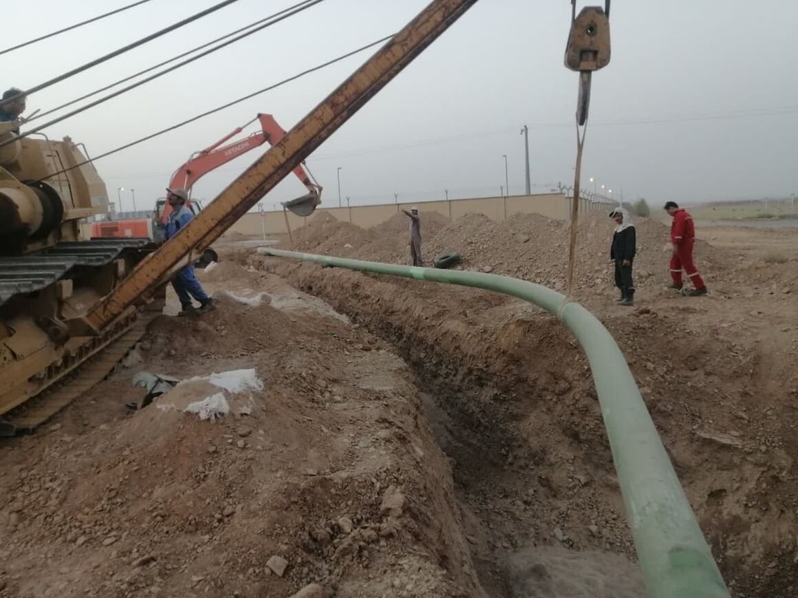 به گزارش خبرانرژی به‌نقل از شرکت خطوط لوله و مخابرات نفت ایران، منطقه جنوب شرق، حسین اتفاقی در این  زمینه گفت: در اجرای پروژه احداث خط لوله ۱۰ اینچ سوخت‌رسانی به نیروگاه چادرملو، حدود یک‌هزار متر لوله ۱۰ اینچ ضمن جوشکاری، لوله‌گذاری شد.