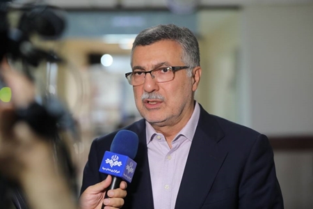 به گزارش خبرانرژِی و به نقل از وبدا، دکتر محمدرضا ظفرقندی در حاشیه بازدید از روند اجرایی آزمون دانشنامه تخصصی و فوق تخصصی در دانشکده پرستاری و مامایی دانشگاه علوم پزشکی شهید بهشتی، با بیان این خبر، اظهار داشت: برای حل مشکلات دارو و به حداقل رساندن کمبودهای دارویی، جلسات کارشناسی زیادی با رییس جمهور و معاون اول وی داشتیم و از سوی دیگر با موافقت مقام معظم رهبری برای حل این مشکلات، بخشی از منابع مورد نیاز از صندوق ذخیره ارزی تامین خواهد شد.