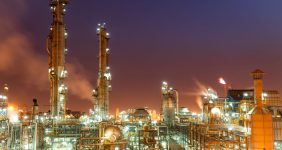 به گزارش خبرانرژی به‌نقل از شرکت گاز استان خراسان رضوی، حسن افتخاری دراین‌باره گفت: طرح استفاده از انرژی‌های تجدیدپذیر در شرکت گاز خراسان رضوی از سال ۱۳۹۲ با نصب و راه‌اندازی پنل خورشیدی ساختمان اداره مرکزی مشهد آغاز شده و هم‌اکنون پنج‌درصد برق مورد نیاز این ساختمان از محل انرژی خورشیدی در حال تأمین است.