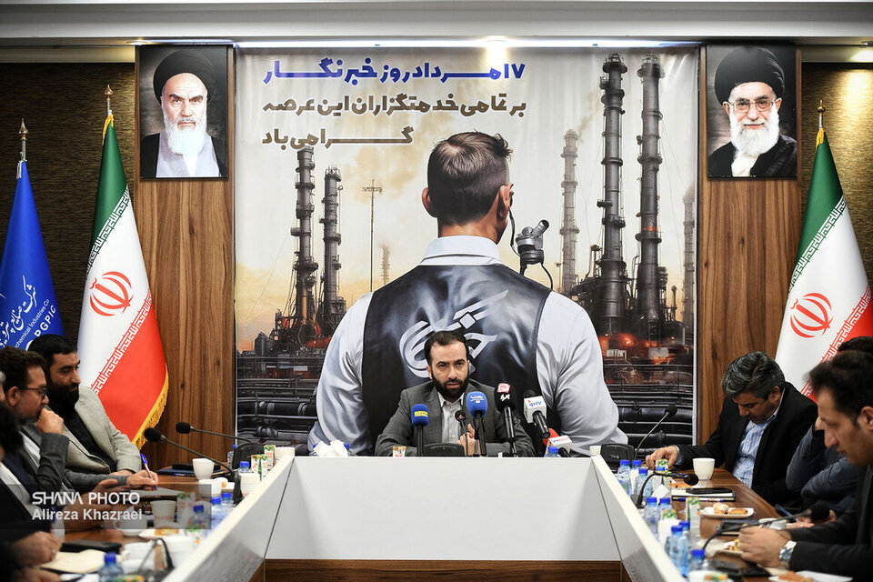 به گزارش خبرانرژی به نقل از شانا، رشید قانعی روز (چهارشنبه، ۱۷ مرداد) در نشست با خبرنگاران که با حضور مدیران عامل شرکت‌های زیرمجموعه گروه انجام شد، بیان کرد: شرکت‌های پتروشیمی گروه پترول با ظرفیت اسمی در حال تحقق میانگین تولید هستند که این رقم از میانگین تولید ۷۹درصدی شرکت‌های زیرمجموعه هلدینگ خلیج فارس نیز بالاتر است.