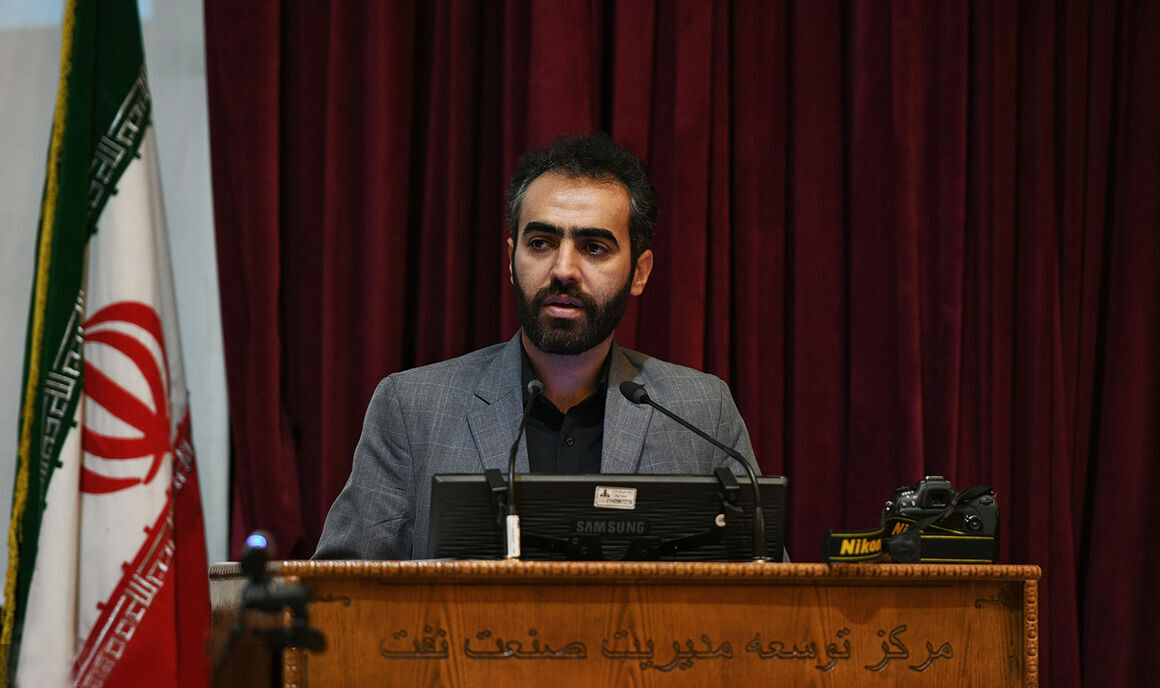 به گزارش خبرانرژی به‌نقل از مرکز توسعه مدیریت صنعت نفت، سمت‌ها و سطوح مدیریتی گروه‌های شغلی در سه سطح مدیریت ارشد، مدیریت میانی و مدیریت عملیاتی به معاونان وزیر نفت، مدیران‌ عامل چهار شرکت اصلی، همچنین مدیران کل و رؤسای ستادی در سطح وزارت نفت و شرکت ملی نفت ایران ابلاغ شد.